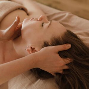 neck and head massage magnesium oil relax migraine relief