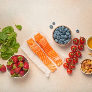 anti-inflammatory diet and food like salmon, blueberries, and green leafy vegetables